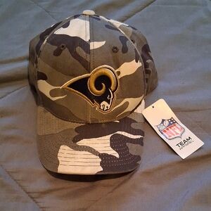 Camouflage Baseball Cap with LA Rams Logo Adjustable